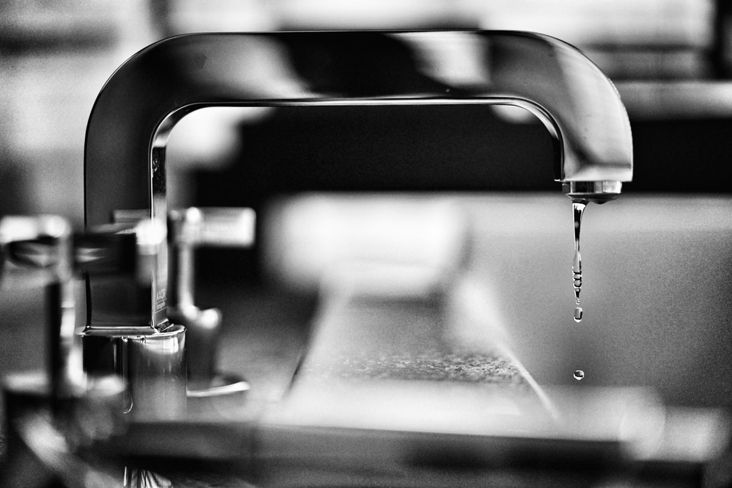 automatic water kitchen sink