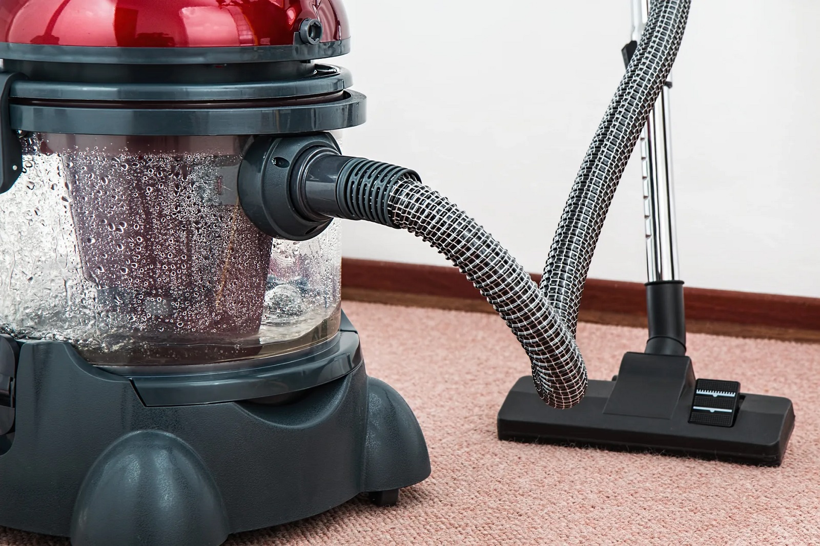 Carpet Cleaning Equipment’s in Budget for Making Carpet Long Lasting
